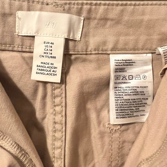 H&M cargo pants. Size 14. - Picture 2 of 2